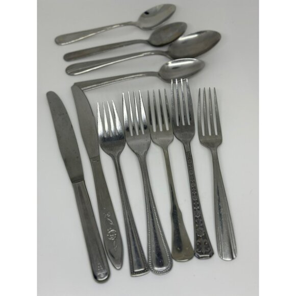 VTG Eclectic 11-Piece Silver-Toned Flatware Set Mismatched Cutlery Assortment - Picture 1 of 8